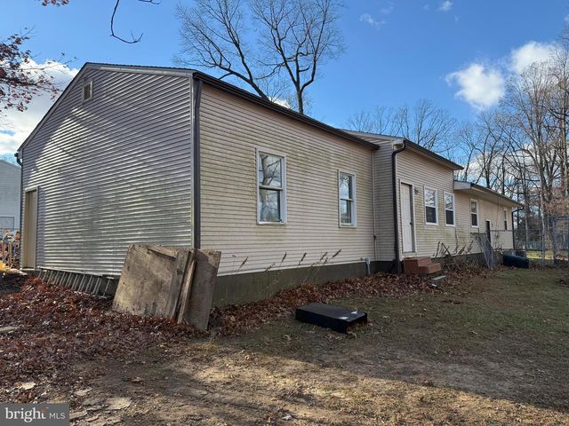 15 FOUNDRY RD, Shrewsbury, PA 17361