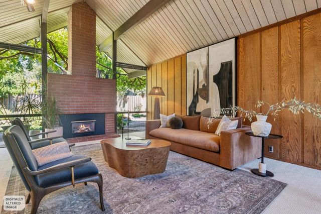 1070 Harriet Street, Palo Alto, CA 94301