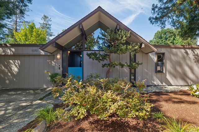 1070 Harriet Street, Palo Alto, CA 94301