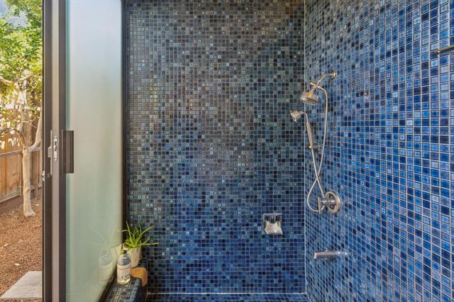 1070 Harriet Street, Palo Alto, CA 94301