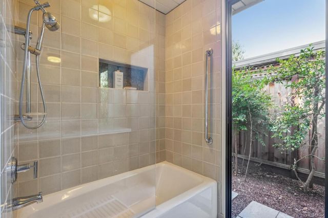 1070 Harriet Street, Palo Alto, CA 94301