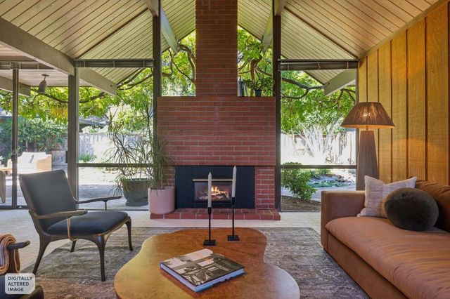 1070 Harriet Street, Palo Alto, CA 94301