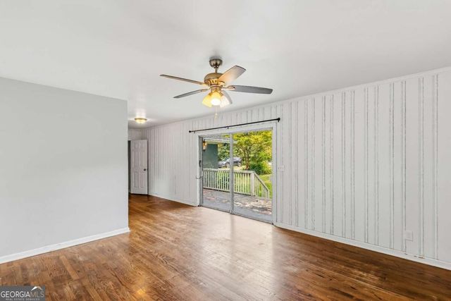 5720 Crabapple Drive, Mableton, GA 30126