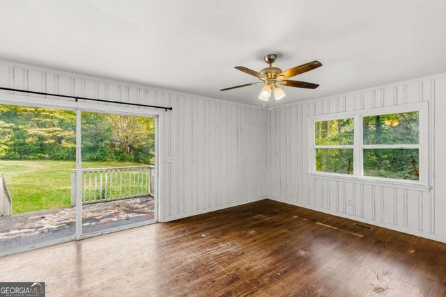 5720 Crabapple Drive, Mableton, GA 30126