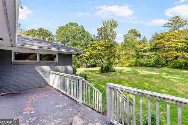 5720 Crabapple Drive, Mableton, GA 30126
