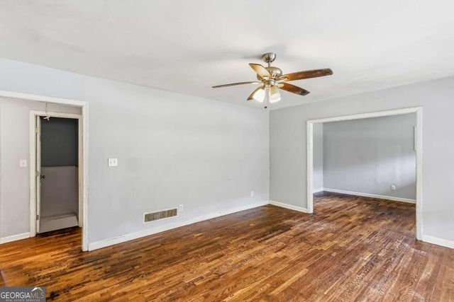 5720 Crabapple Drive, Mableton, GA 30126