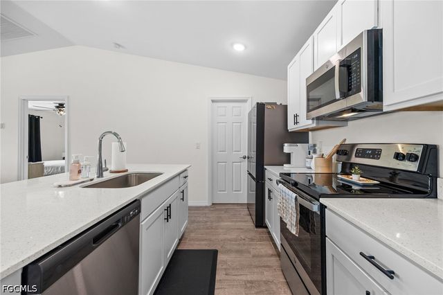 2007 NW 17th TER, Cape Coral, FL 33993