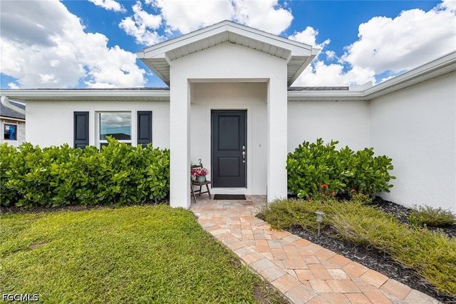 2007 NW 17th TER, Cape Coral, FL 33993