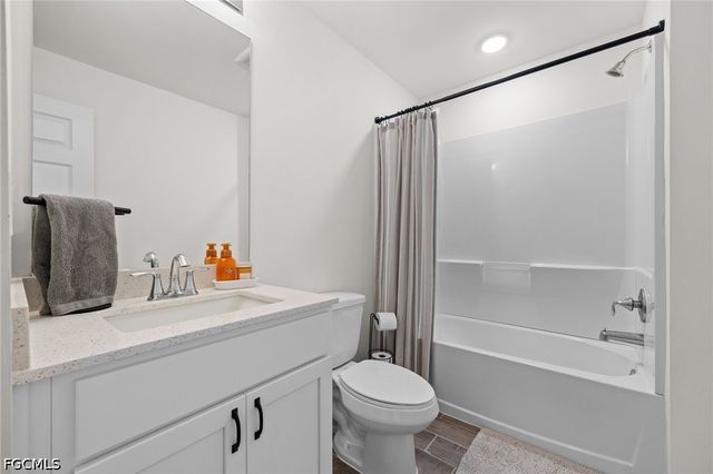 2007 NW 17th TER, Cape Coral, FL 33993