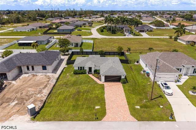2007 NW 17th TER, Cape Coral, FL 33993
