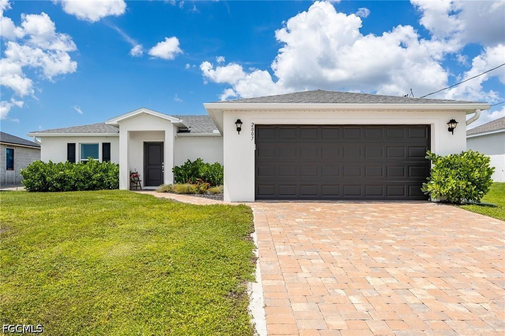 2007 NW 17th TER, Cape Coral, FL 33993