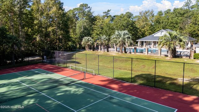 510 Kingsworth Lane SE, Leland, NC 28451