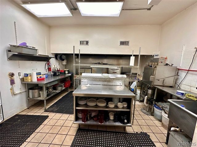 2265 Delaware Avenue, Buffalo, NY 14216