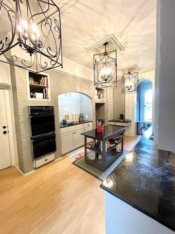 903 S Main Street, Carthage, MO 64836