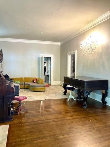 903 S Main Street, Carthage, MO 64836