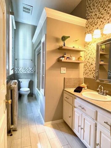 903 S Main Street, Carthage, MO 64836