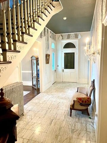 903 S Main Street, Carthage, MO 64836