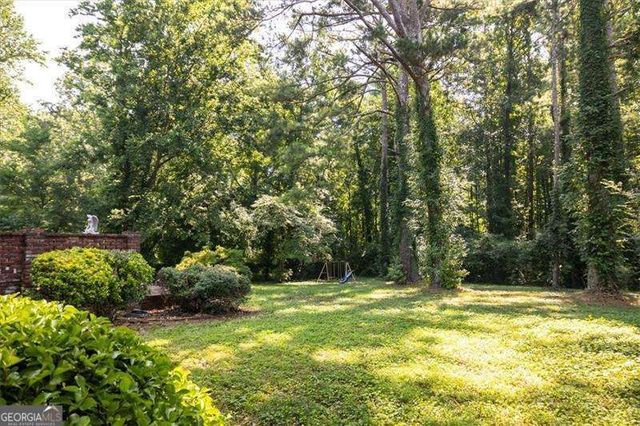 1050 Tanglewood Trail, Woodstock, GA 30189