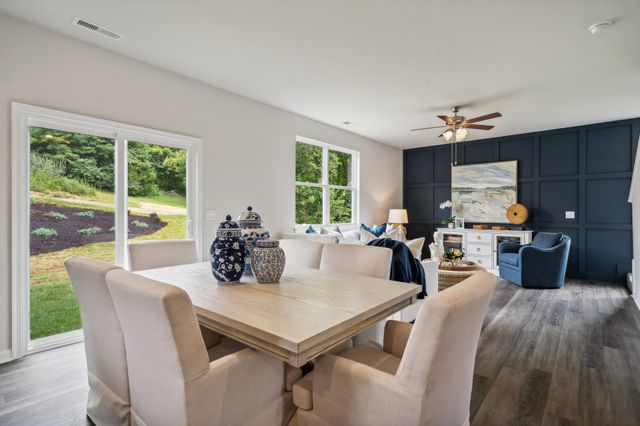 537 SUMMERCREST AVE, Waynesboro, VA 22980