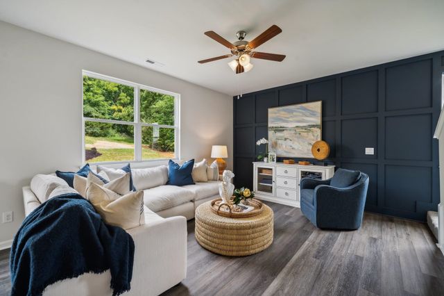 537 SUMMERCREST AVE, Waynesboro, VA 22980