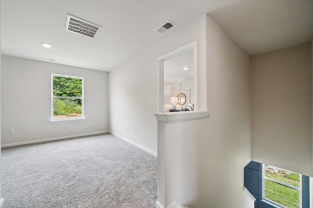 537 SUMMERCREST AVE, Waynesboro, VA 22980