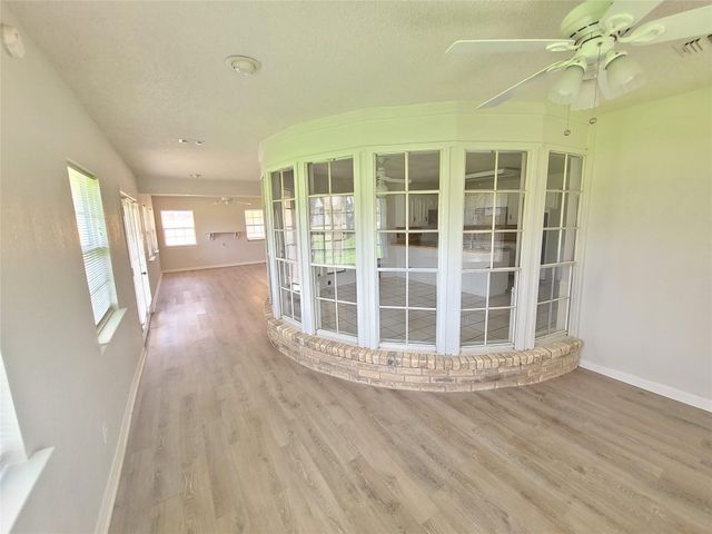 7519 Ravenswood Road, Granbury, TX 76049