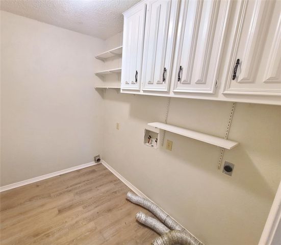 7519 Ravenswood Road, Granbury, TX 76049