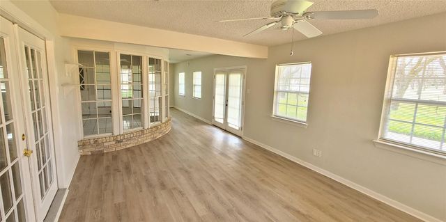 7519 Ravenswood Road, Granbury, TX 76049