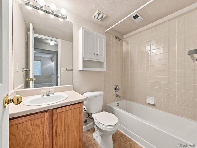 2220 W 101st Cir, Denver, CO 80260