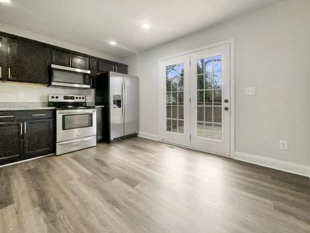 817 N Brown St, Springfield, TN 37172