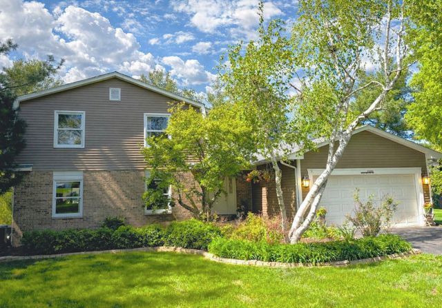13310 N Red Coat Drive, Lemont, IL 60439