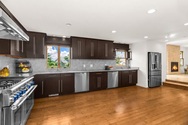 13310 N Red Coat Drive, Lemont, IL 60439