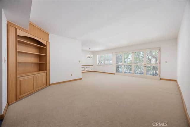 420 S Madison 213, Pasadena, CA 91101