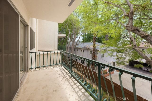 420 S Madison 213, Pasadena, CA 91101