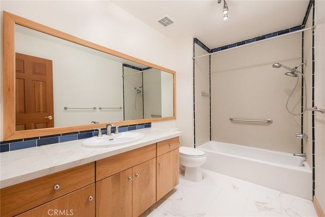 420 S Madison 213, Pasadena, CA 91101