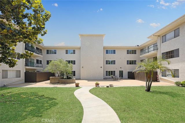 420 S Madison 213, Pasadena, CA 91101
