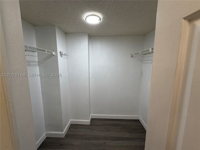 301 Racquet Club Rd 210, Weston, FL 33326