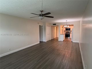 301 Racquet Club Rd 210, Weston, FL 33326