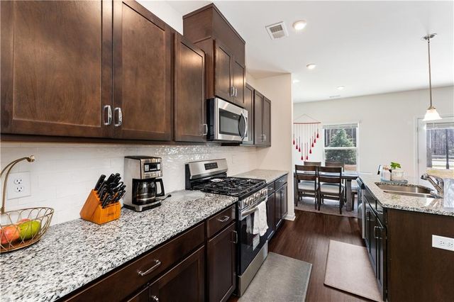 1114 Chastain Drive, Sugar Hill, GA 30518