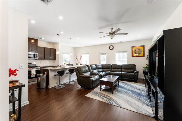 1114 Chastain Drive, Sugar Hill, GA 30518