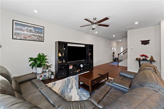 1114 Chastain Drive, Sugar Hill, GA 30518