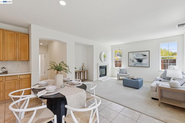 3609 Oakhurst Ct, Dublin, CA 94568