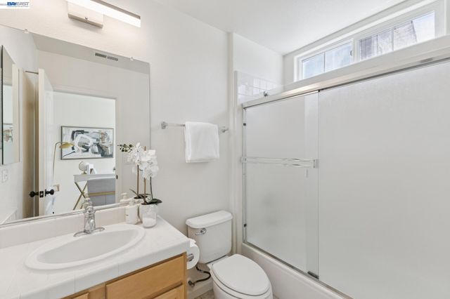 3609 Oakhurst Ct, Dublin, CA 94568