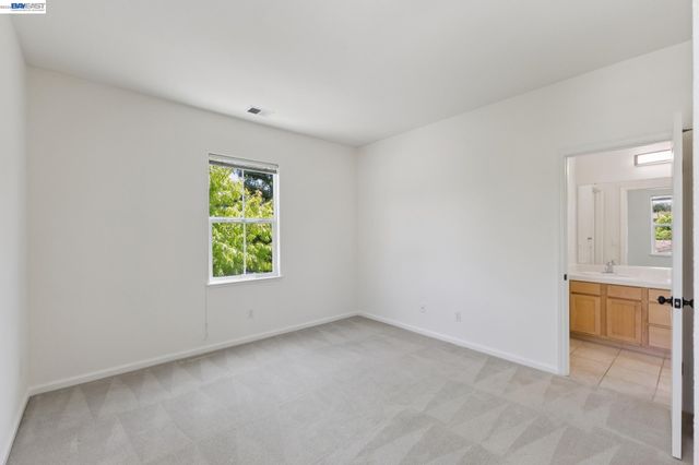 3609 Oakhurst Ct, Dublin, CA 94568