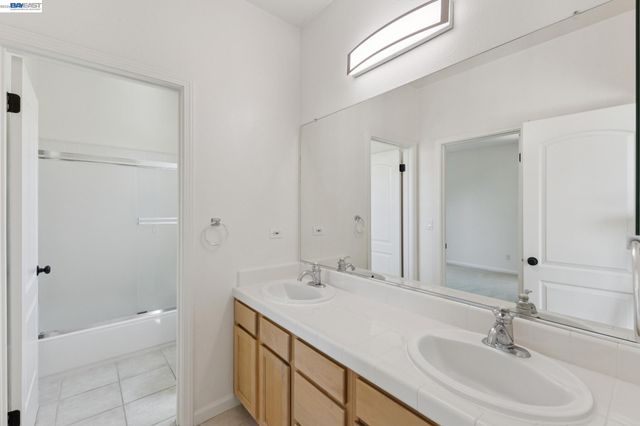 3609 Oakhurst Ct, Dublin, CA 94568