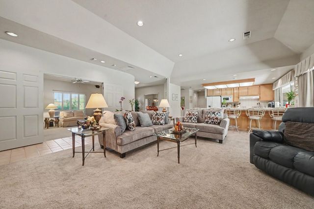 9069 Bader Rd, Elk Grove, CA 95624