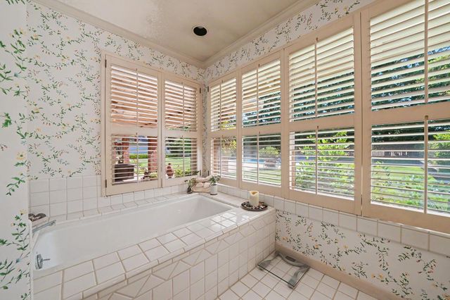 9069 Bader Rd, Elk Grove, CA 95624