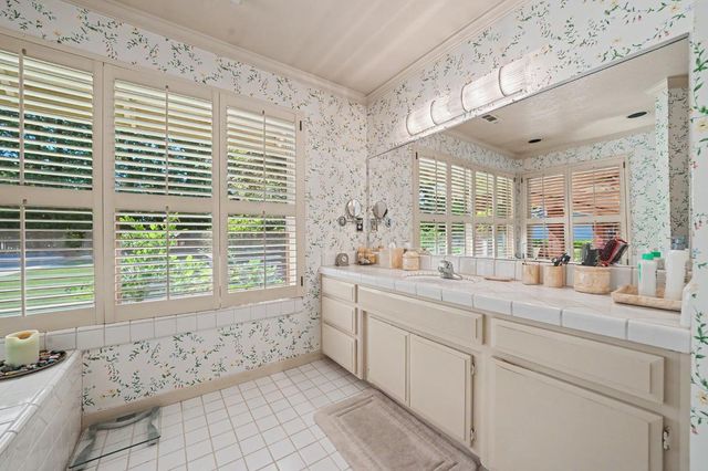 9069 Bader Rd, Elk Grove, CA 95624