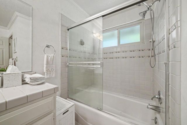 9069 Bader Rd, Elk Grove, CA 95624