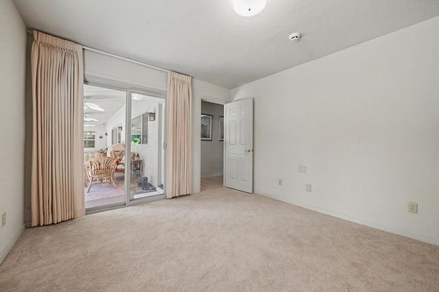 9069 Bader Rd, Elk Grove, CA 95624